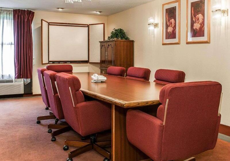 فندق Quality Inn & Suites Shelbyville I 74