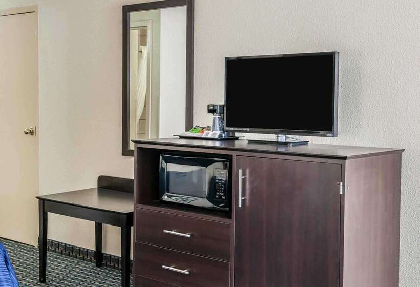 호텔 Quality Inn Terre Haute University Area