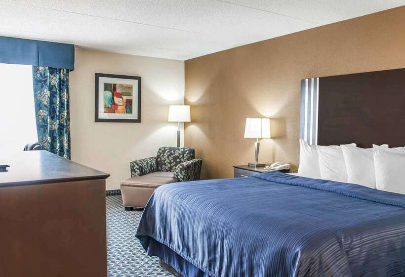 호텔 Quality Inn Terre Haute University Area