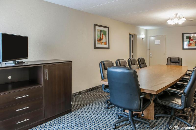 호텔 Quality Inn Terre Haute University Area