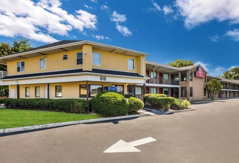 فندق Red Carpet Inn Edison