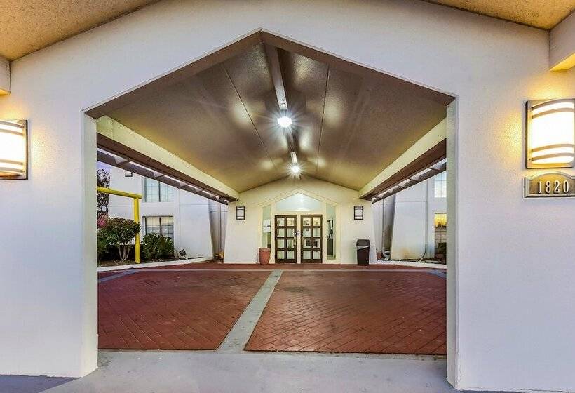 فندق Red Roof Inn Plano