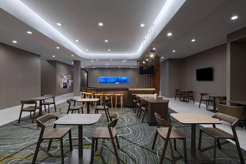 בית מלון כפרי Springhill Suites Waco