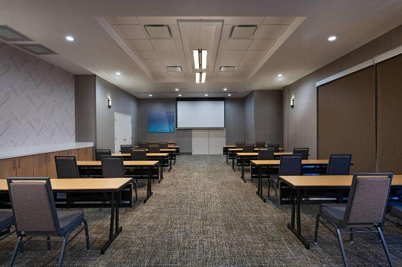 בית מלון כפרי Springhill Suites Waco