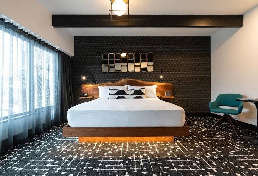 ホテル The Earl In Charlevoix