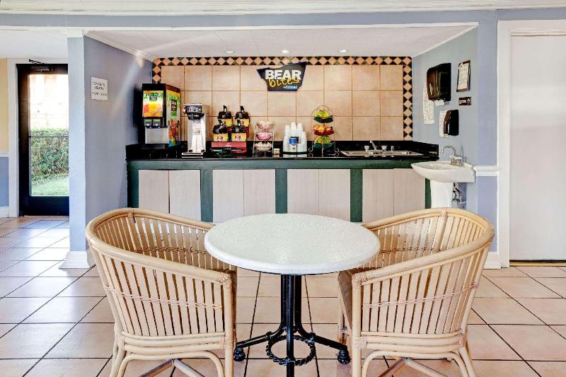 酒店 Travelodge By Wyndham North Richland Hills/dallas/ft Worth