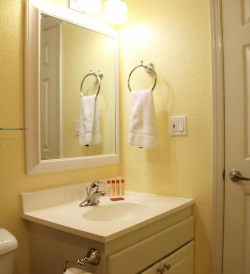 Kona Reef Resort By Latour Group