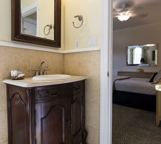 La Reserve Bed And Breakfast