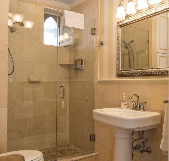 La Reserve Bed And Breakfast