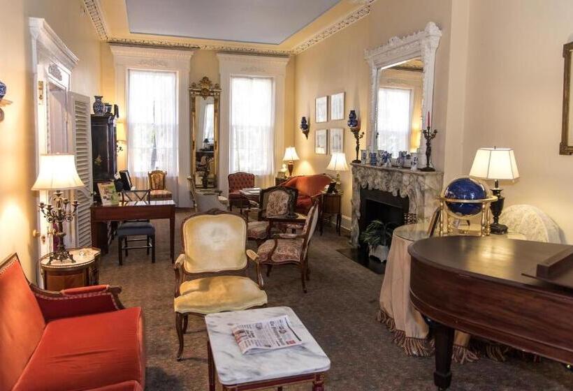 La Reserve Bed And Breakfast