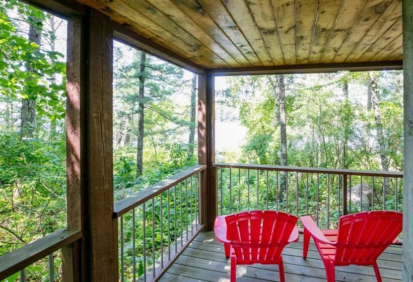 Ludlow's Island Resort