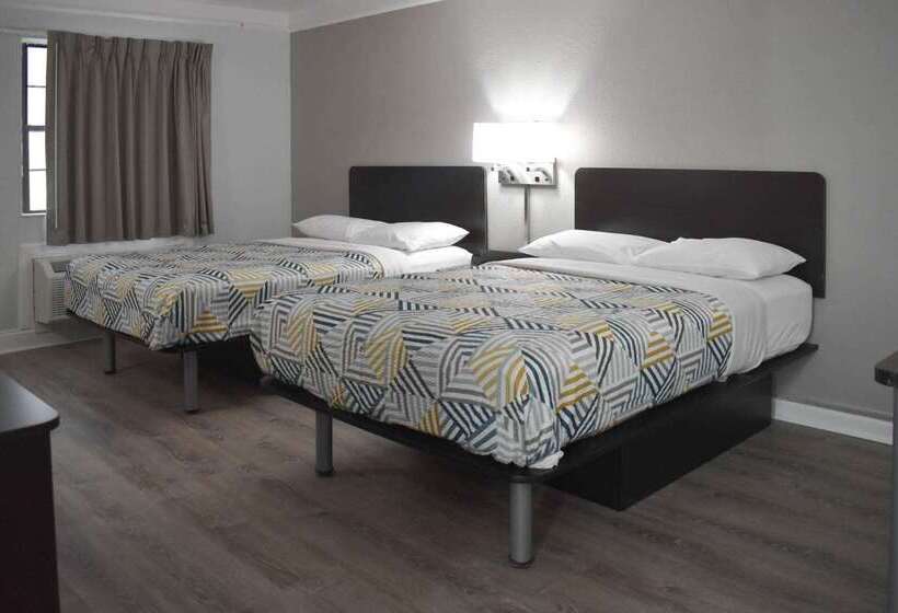 Motel 6 Hazelwood, Mo