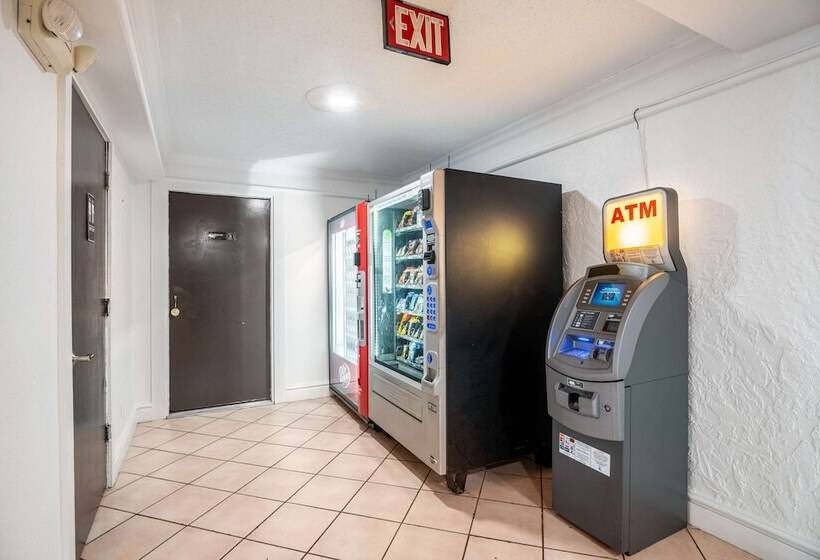 Motel 6 Hazelwood, Mo