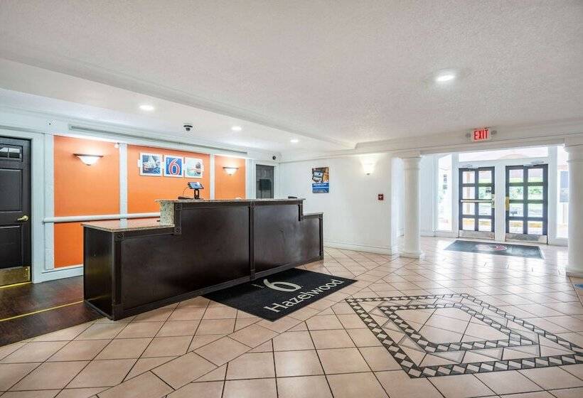 Motel 6 Hazelwood, Mo