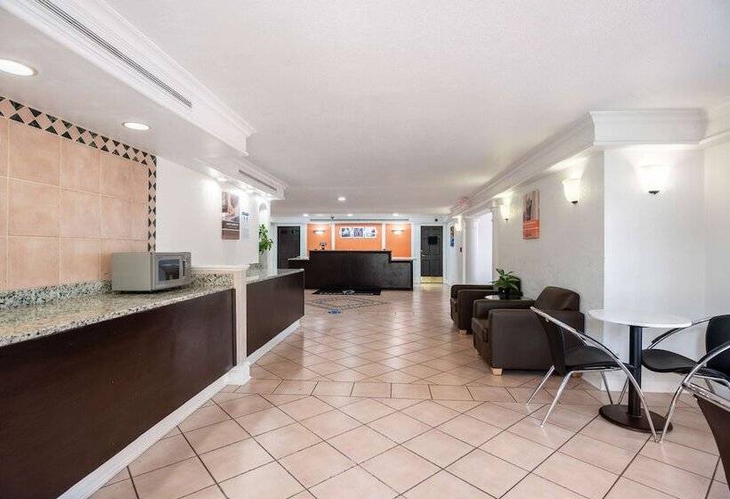 Motel 6 Hazelwood, Mo