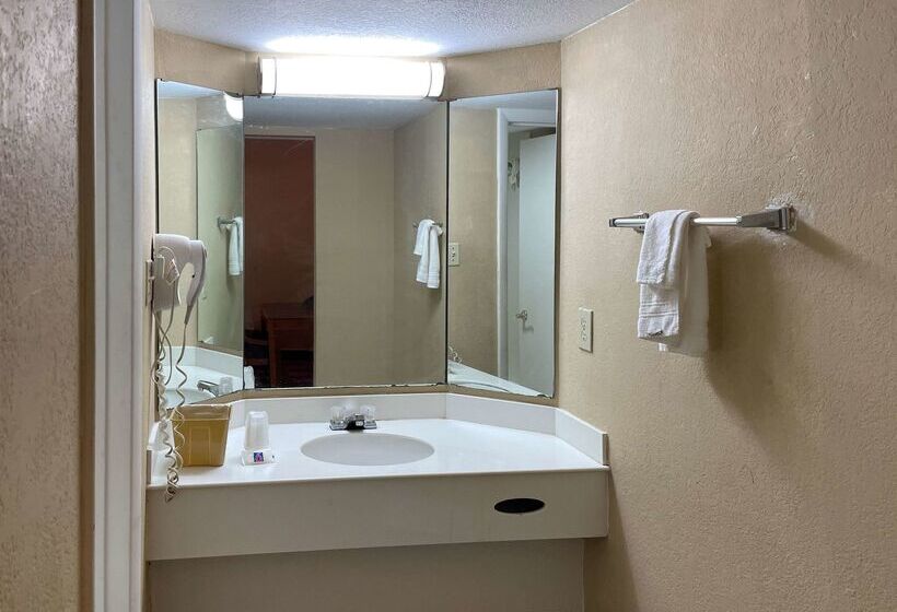 Motel 6 Huntsville Al University Dr