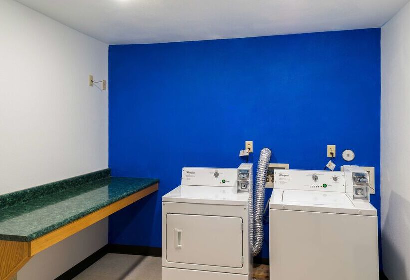 Motel 6 Richmond, In