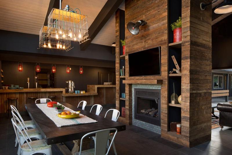 فندق على الطريق Basecamp Tahoe City