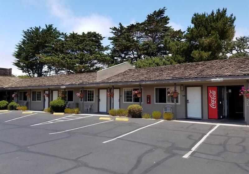 モーテル Lone Oak Lodge