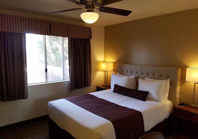 モーテル Lone Oak Lodge