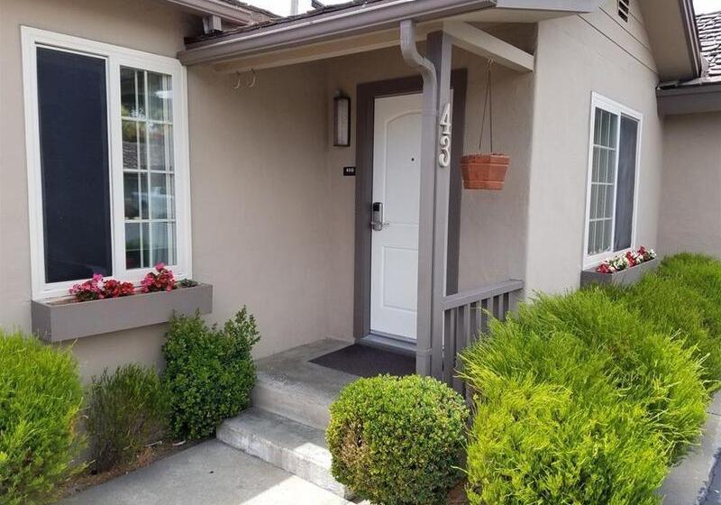 モーテル Lone Oak Lodge