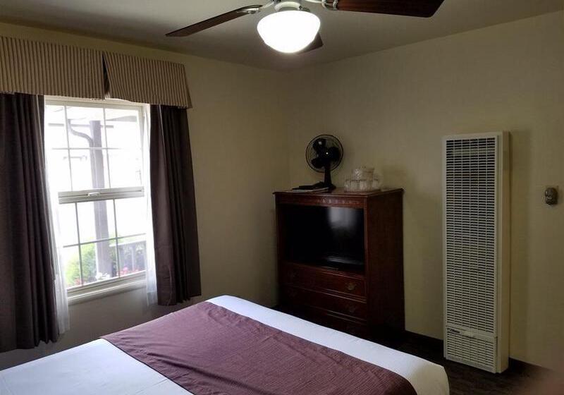 モーテル Lone Oak Lodge