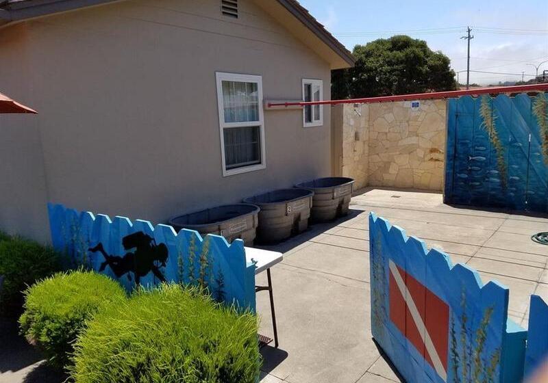 モーテル Lone Oak Lodge