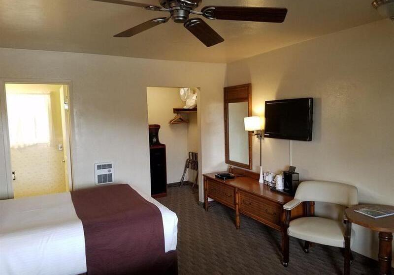 モーテル Lone Oak Lodge