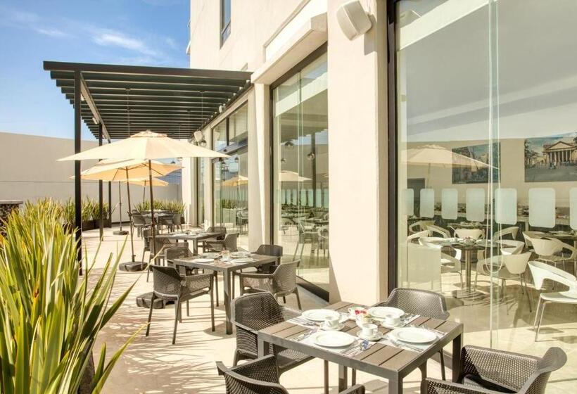 فندق Fiesta Inn Guadalajara Aeropuerto