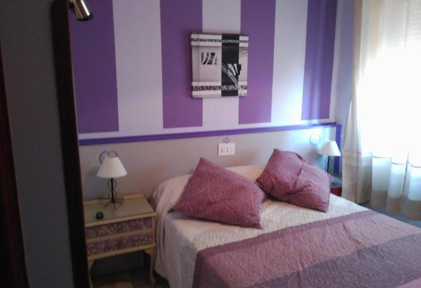 فندق Hostal Restaurante Milan Ii