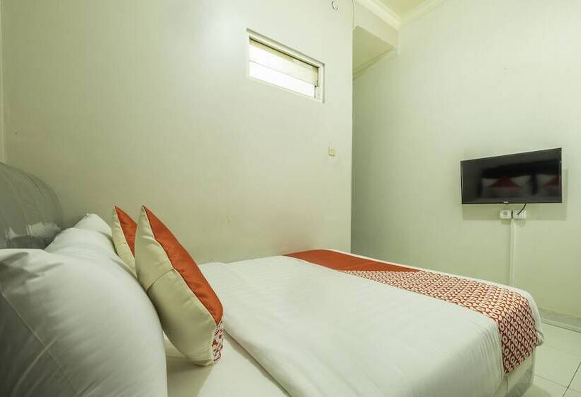 酒店 Oyo 2227 Raka Residence Syariah