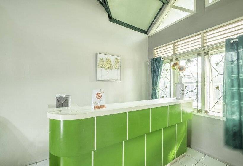 酒店 Oyo 2227 Raka Residence Syariah