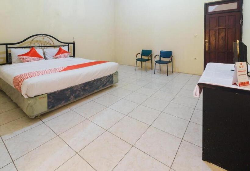 ホテル Oyo 2269 Astika