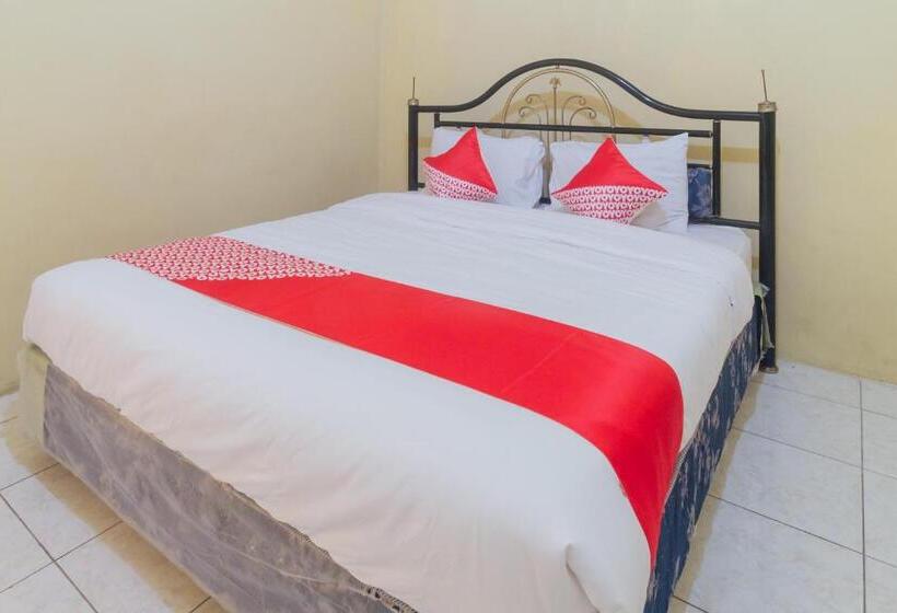 ホテル Oyo 2269 Astika