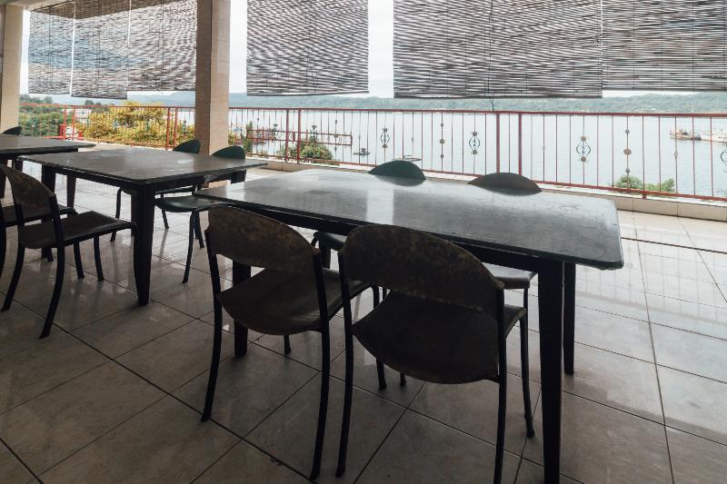 ホテル Oyo 2269 Astika