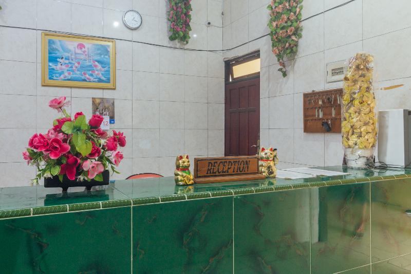 ホテル Oyo 2269 Astika