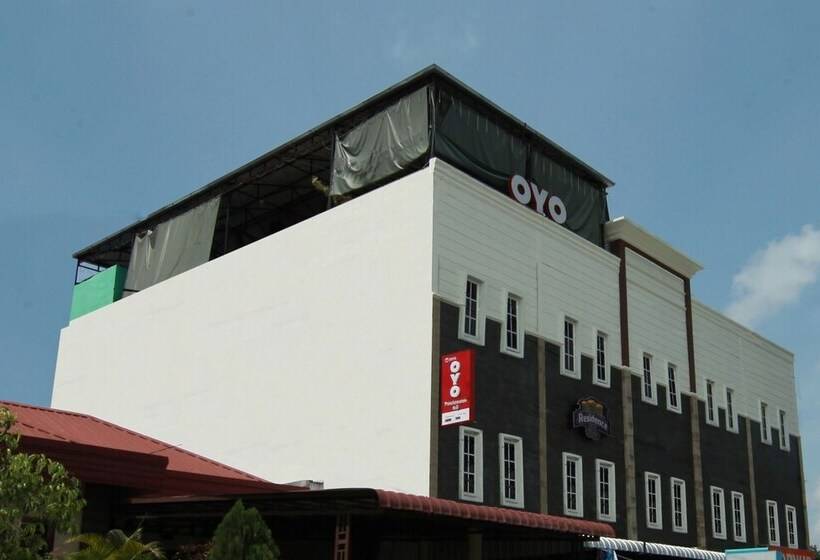 ホテル Oyo 2310 Residence 68