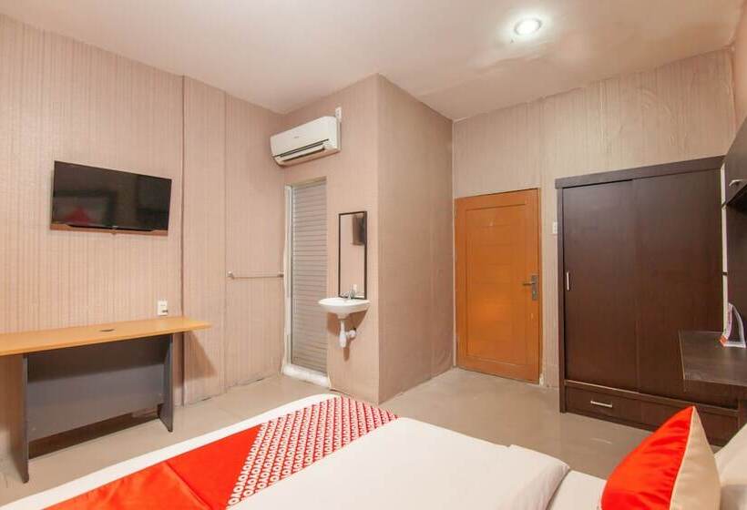 ホテル Oyo 2310 Residence 68