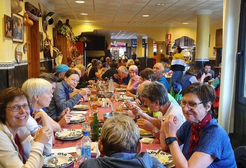 ホテル Sonia Chipude