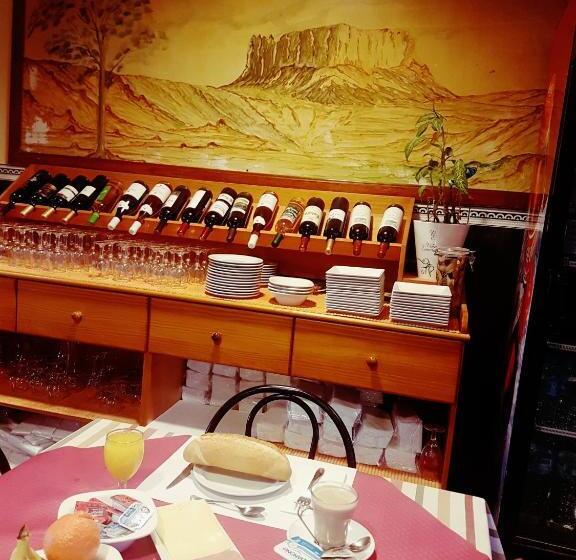 ホテル Sonia Chipude