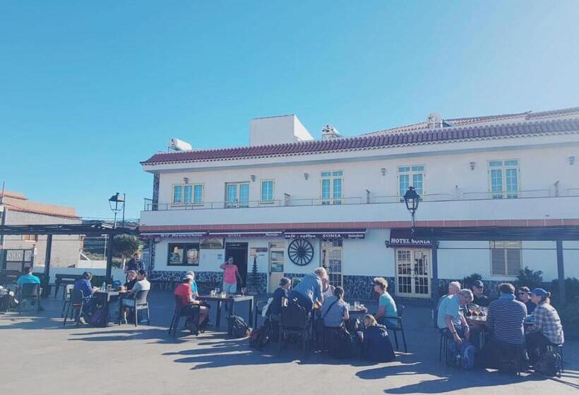 ホテル Sonia Chipude