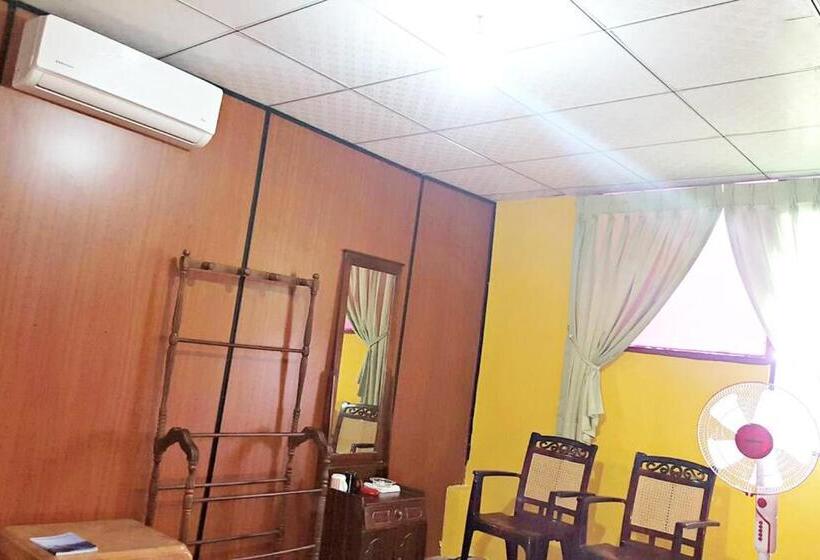 هاستل Beehive Colombo