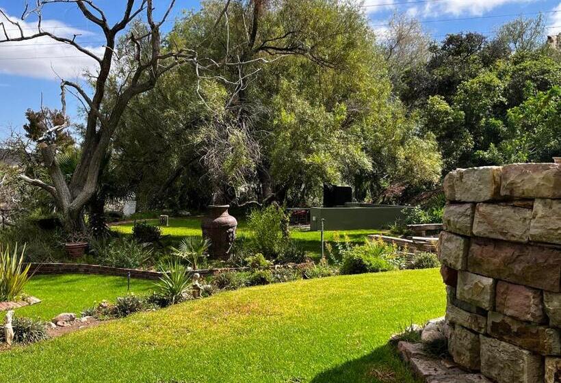 مبيت وإفطار Swallows Nest