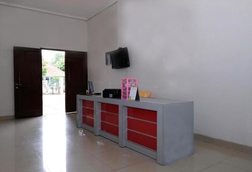 Отель Oyo 2231 D Kost