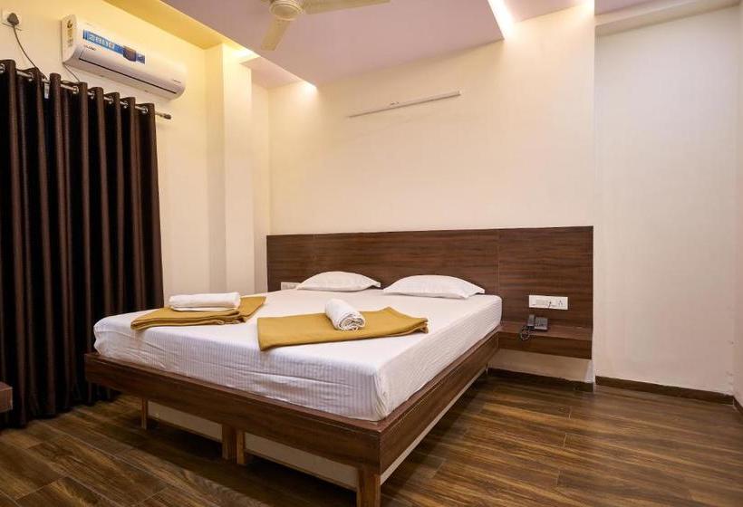 فندق Ranjan Deluxe