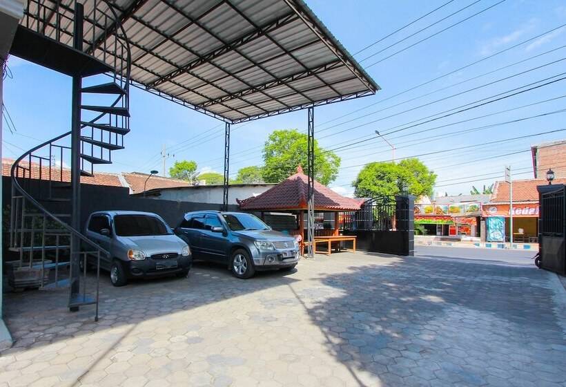 酒店 Spot On 2288 Kost Mittasukha Family