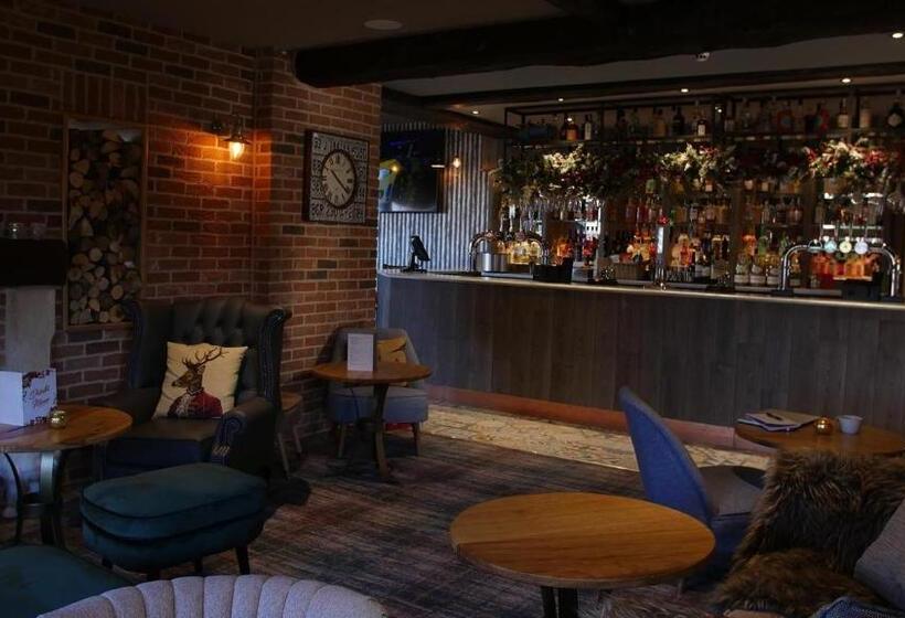 هتل The Station Restaurant & Bar