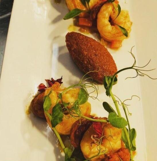 هتل The Station Restaurant & Bar