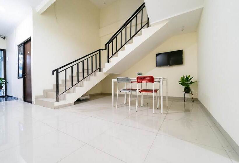 Пансион Koolkost Near Universitas Tarumanegara