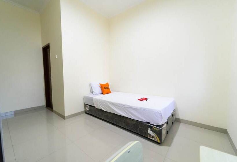 Пансион Koolkost Near Universitas Tarumanegara